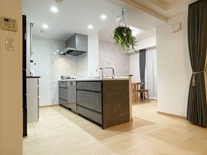 爽やかな風を感じる開放的なダイニングキッチンに 世田谷区K様邸 爽やかな風を感じる開放的なダイニングキッチンに 世田谷区K様邸